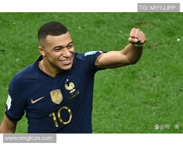 足球明星丽娜的成长历程与辉煌成就全解析